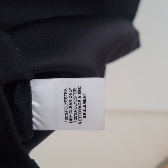 Trina Turk Black Fitted Shirt with White Sequined collar size Large - Picture 5 of 5